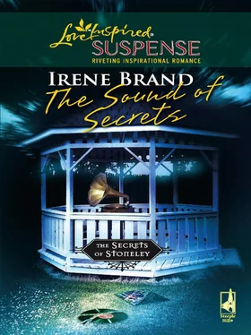 Irene Brand The Sound of Secrets обложка книги