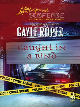 Gayle Roper Caught In A Bind обложка книги