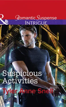 Tyler Snell Suspicious Activities обложка книги