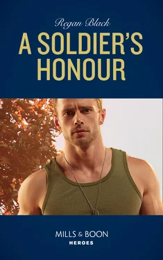Regan Black A Soldier's Honour обложка книги