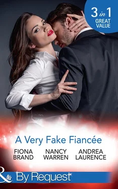 Nancy Warren A Very Fake Fiancée: The Fiancée Charade / My Fake Fiancée / A Very Exclusive Engagement обложка книги