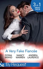 Nancy Warren - A Very Fake Fiancée - The Fiancée Charade / My Fake Fiancée / A Very Exclusive Engagement