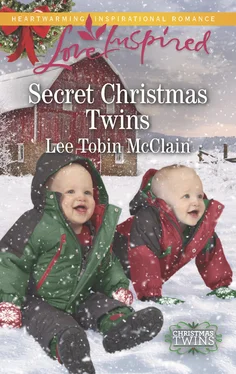 Lee McClain Secret Christmas Twins обложка книги