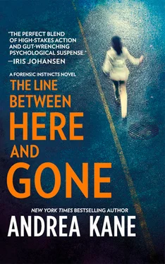 Andrea Kane The Line Between Here and Gone обложка книги