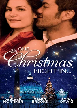 HELEN BROOKS One Christmas Night In...: A Night in the Palace / A Christmas Night to Remember / Texas Tycoon's Christmas Fiancée обложка книги