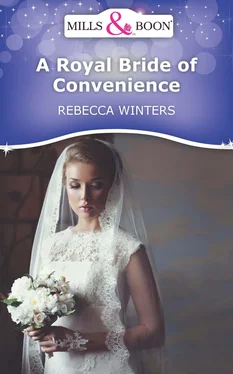 Rebecca Winters A Royal Bride of Convenience обложка книги