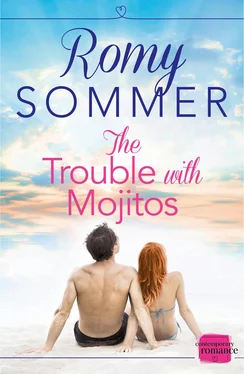 Romy Sommer The Trouble with Mojitos: A Royal Romance to Remember! обложка книги