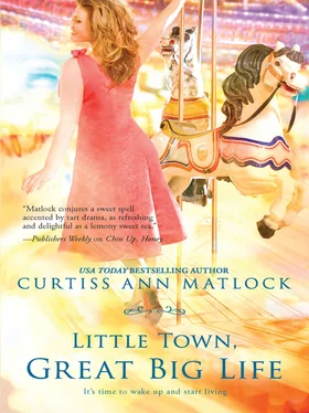 Curtiss Matlock Little Town, Great Big Life обложка книги