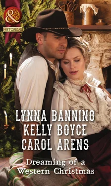 Lynna Banning Dreaming Of A Western Christmas: His Christmas Belle / The Cowboy of Christmas Past / Snowbound with the Cowboy обложка книги