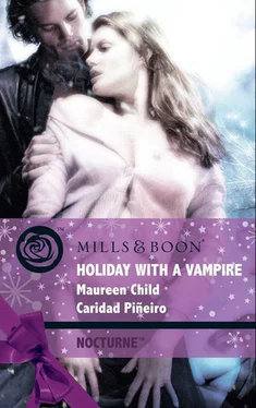 Caridad Pineiro Holiday with a Vampire: Christmas Cravings обложка книги