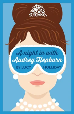 Lucy Holliday A Night In With Audrey Hepburn обложка книги