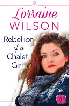 Lorraine Wilson Rebellion of a Chalet Girl: обложка книги