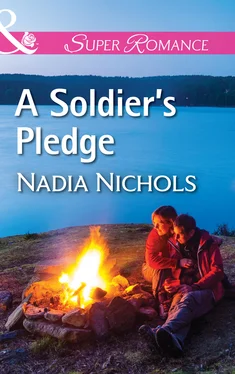 Nadia Nichols A Soldier's Pledge обложка книги