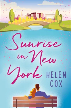 Helen Cox Sunrise in New York обложка книги