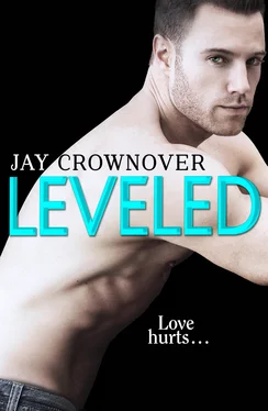 Jay Crownover Leveled: A Novella обложка книги