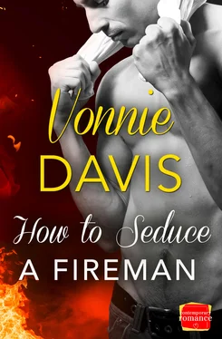 Vonnie Davis How to Seduce a Fireman обложка книги