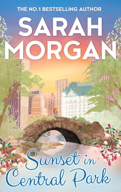 Sarah Morgan Sunset In Central Park обложка книги
