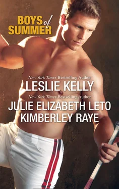 Leslie Kelly Boys Of Summer: Sliding Home / Fever Pitch / The Sweet Spot обложка книги