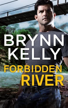 Brynn Kelly Forbidden River обложка книги