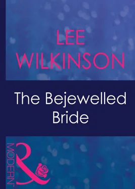 Lee Wilkinson The Bejewelled Bride обложка книги