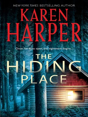 Karen Harper The Hiding Place обложка книги