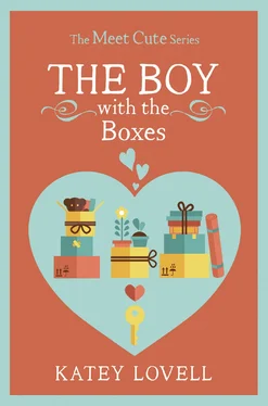 Katey Lovell The Boy with the Boxes: A Short Story обложка книги