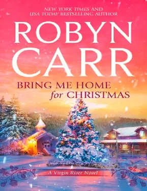 Robyn Carr Bring Me Home For Christmas обложка книги