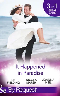 Nicola Marsh It Happened In Paradise: Wedded in a Whirlwind / Deserted Island, Dreamy Ex! / His Bride in Paradise обложка книги