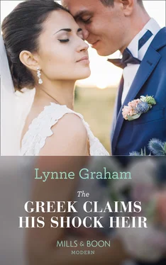 LYNNE GRAHAM The Greek Claims His Shock Heir обложка книги