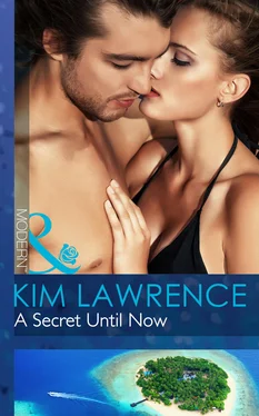 KIM LAWRENCE A Secret Until Now обложка книги