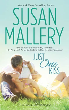 Susan Mallery Just One Kiss обложка книги