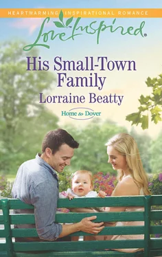 Lorraine Beatty His Small-Town Family обложка книги
