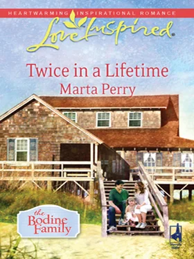Marta Perry Twice in a Lifetime обложка книги
