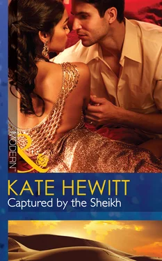 Kate Hewitt Captured by the Sheikh обложка книги