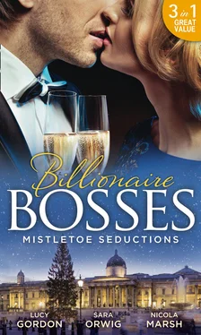 Nicola Marsh Mistletoe Seductions: A Mistletoe Proposal / Midnight Under the Mistletoe / Wedding Date with Mr Wrong