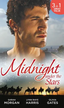 Sarah Morgan Midnight Under The Stars: Woman in a Sheikh's World обложка книги