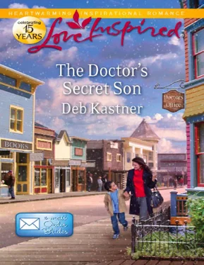 Deb Kastner The Doctor's Secret Son обложка книги