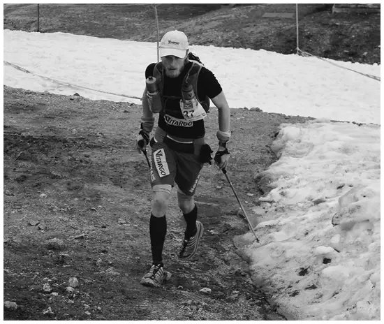 На скалистой горной трассе Ice Trail course во Франции было очень много снега - фото 3