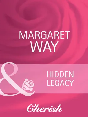 Margaret Way Hidden Legacy обложка книги