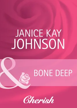 Janice Johnson Bone Deep обложка книги