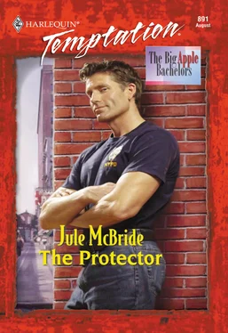 Jule McBride The Protector обложка книги