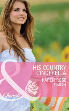 Karen Smith His Country Cinderella обложка книги