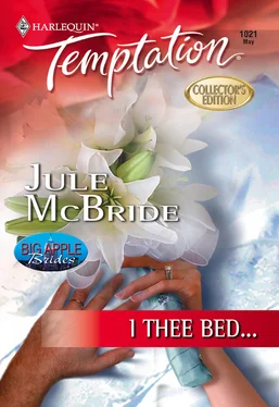 Jule McBride I Thee Bed... обложка книги