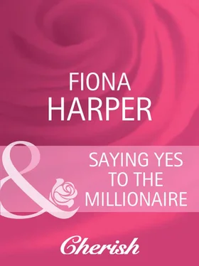 Fiona Harper Saying Yes to the Millionaire обложка книги