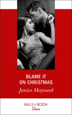Janice Maynard Blame It On Christmas обложка книги