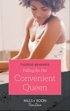 Therese Beharrie Falling For His Convenient Queen обложка книги