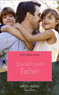 Victoria Pade Special Forces Father обложка книги