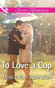 Janice Johnson To Love a Cop обложка книги