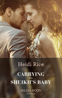 Heidi Rice Carrying The Sheikh's Baby обложка книги