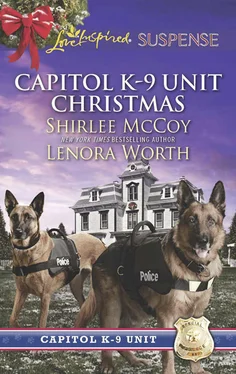 Lenora Worth Capitol K-9 Unit Christmas: Protecting Virginia обложка книги